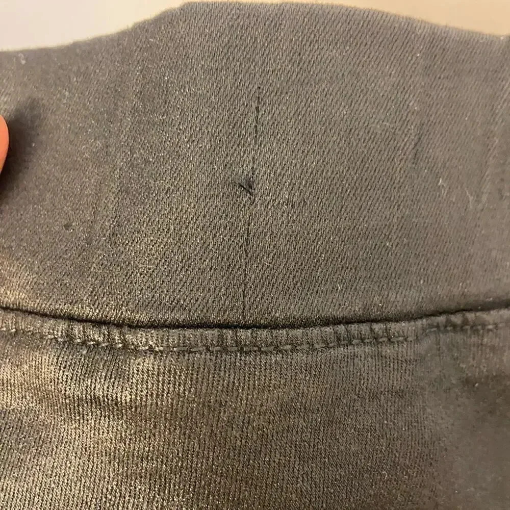 L'AGENCE Rochelle Coated Jean Black Size Large - Picture 11 of 12